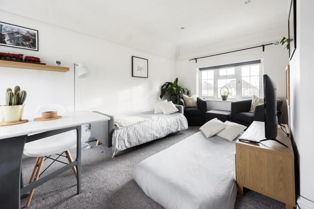 The Film Studio Appartement 5 Min To Harry Potter Watford  Exterior foto